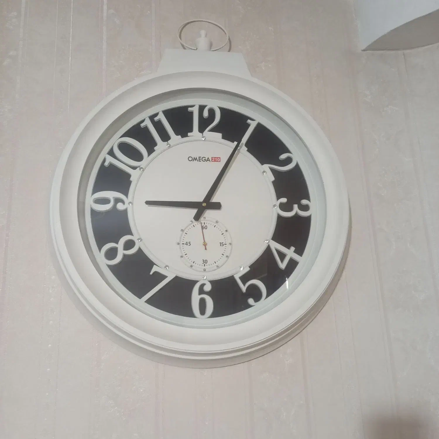 ساعت دیواری با (تابلو نقاشی هدیه)|ساعت دیواری و تزئینی|کرج, شهرک فهمیده|دیوار