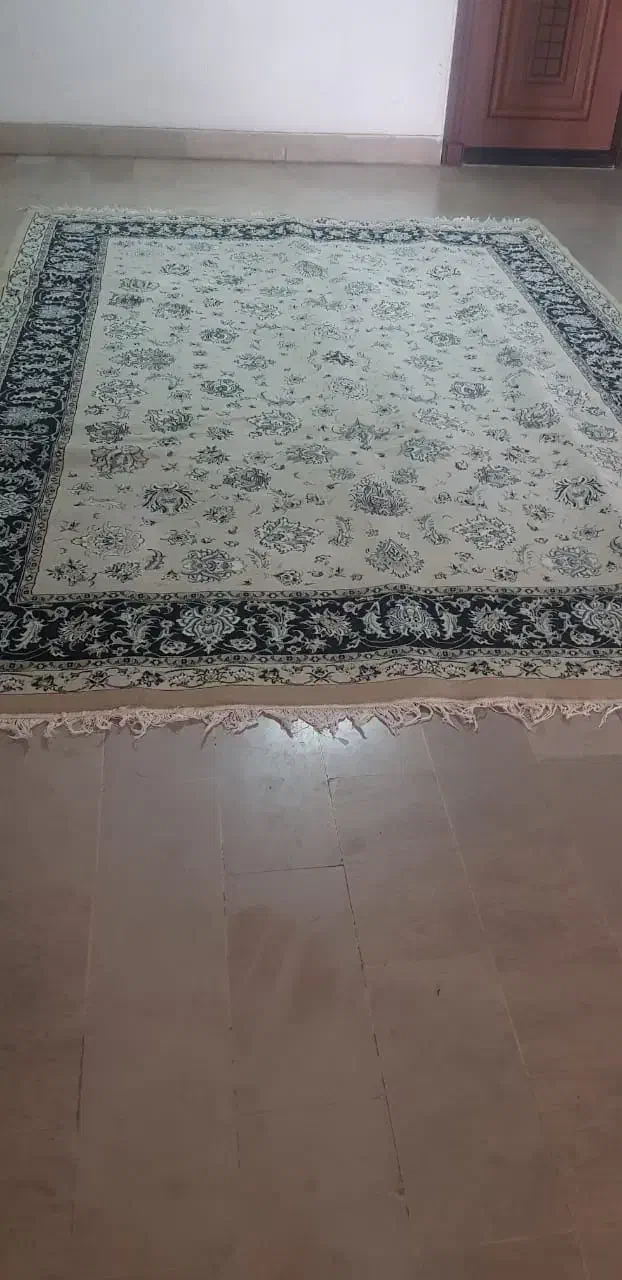 فرش ماشینی نه متری رنگ کرم|فرش|تهران, شهران شمالی|دیوار