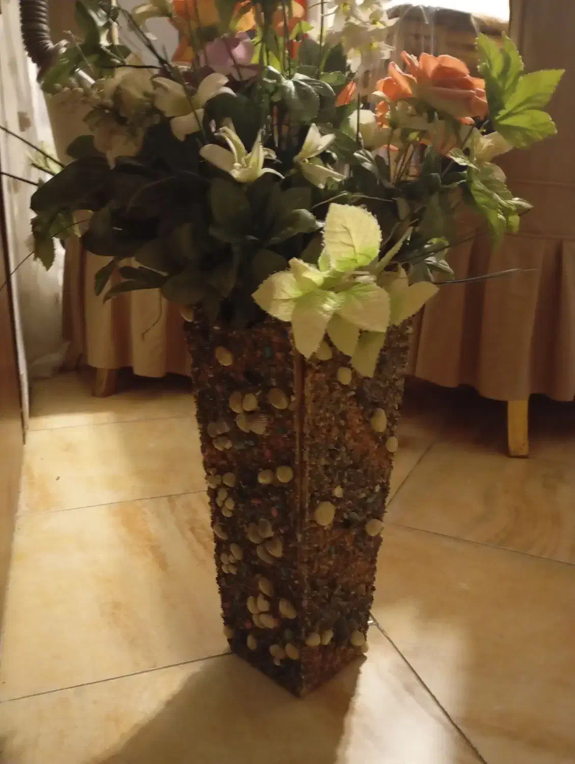 گلدون سنگی|گل مصنوعی|کرج, شاهین‌ویلا|دیوار