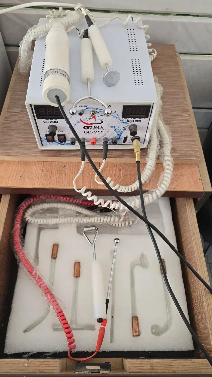 دستگاه هیدرودرمی گرند دیوایس|آرایشگاه و سالن‌های زیبایی|نجف‌آباد, کشاورز|دیوار