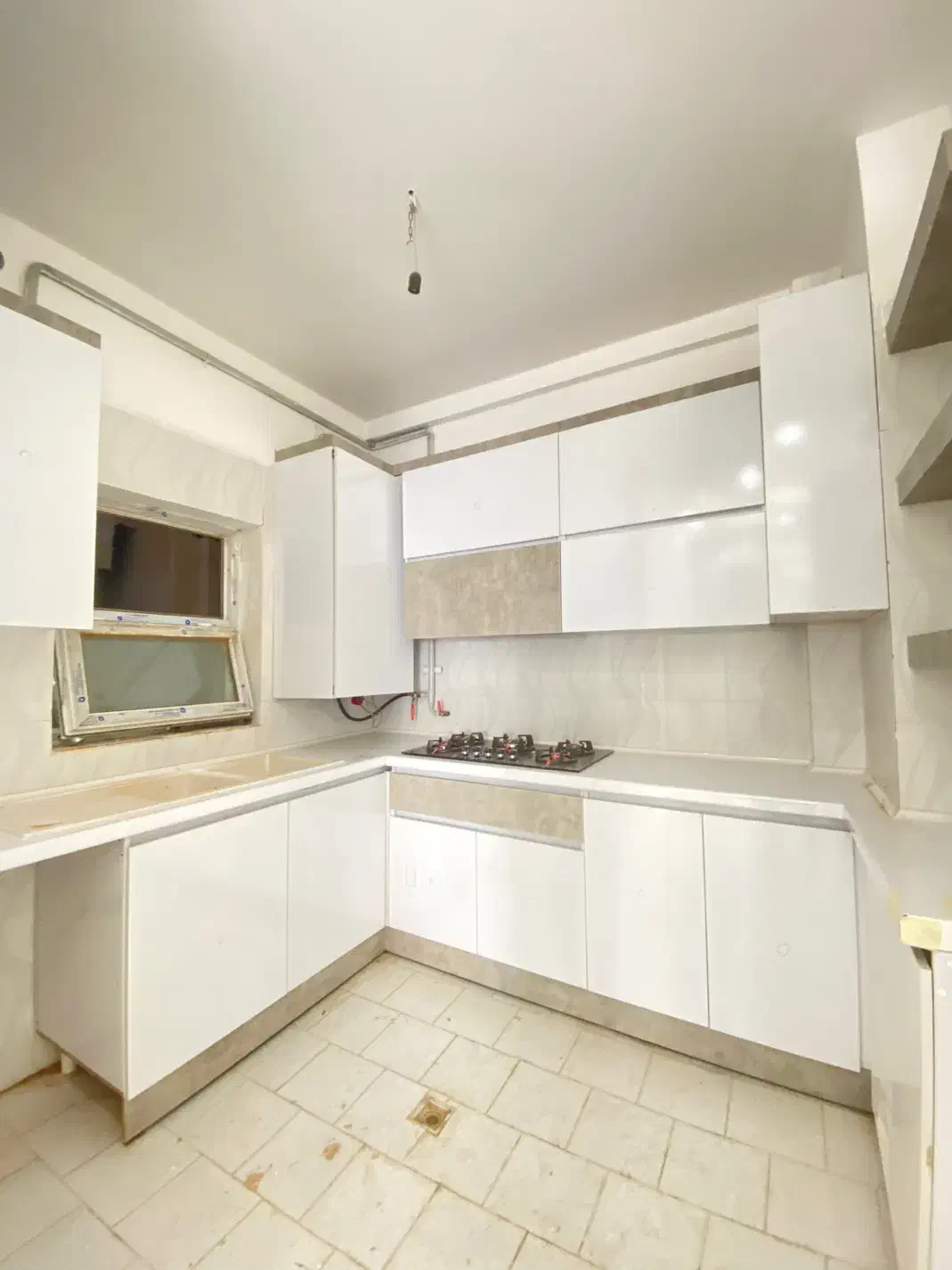 آپارتمان ۸۲متری فول لاکچری کلید نخورده با پارکینگ|فروش آپارتمان|هشتگرد, شهرک گلخانه|دیوار