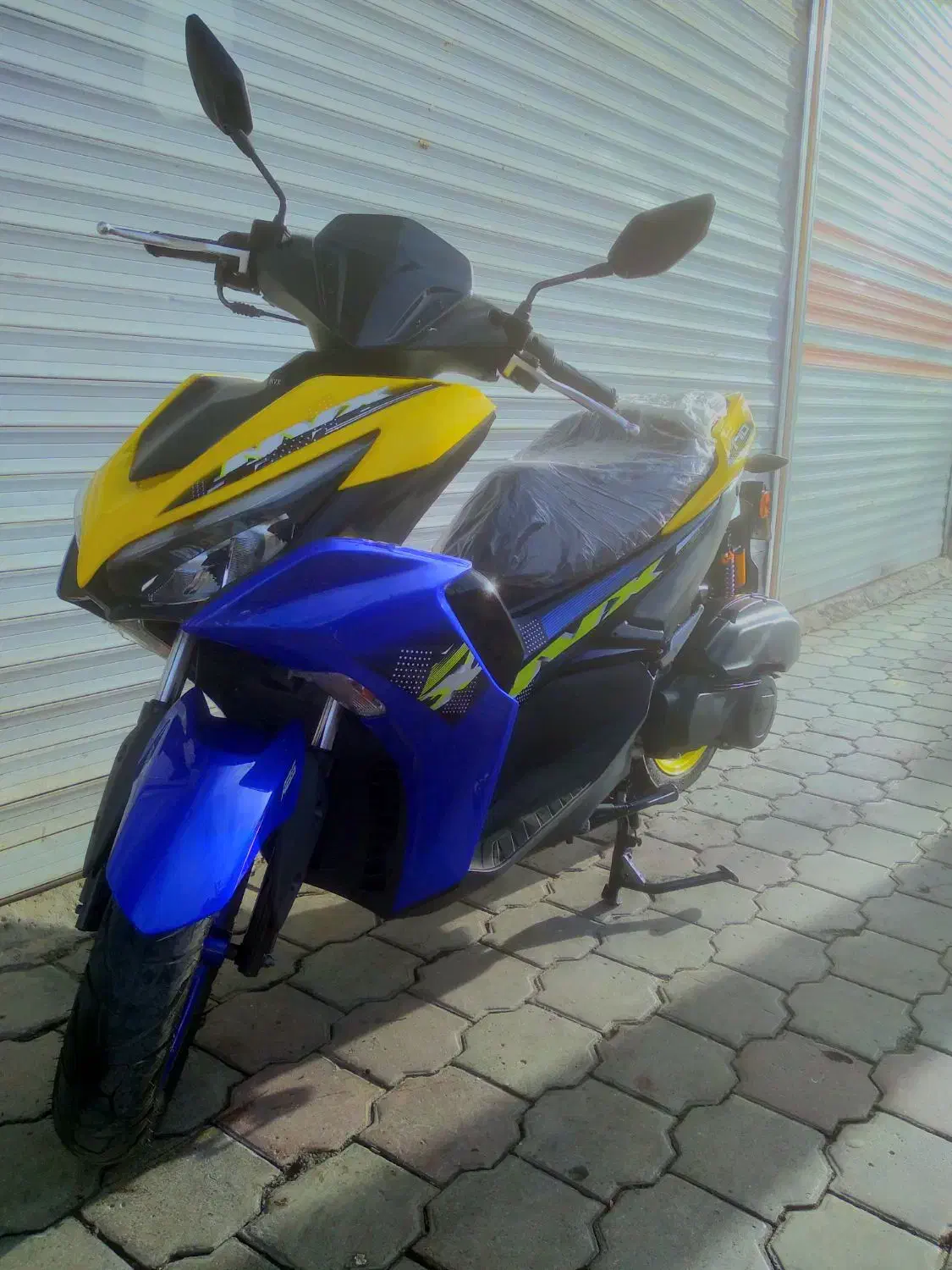 آیروکس 1404nvx|موتورسیکلت|ساوه, |دیوار