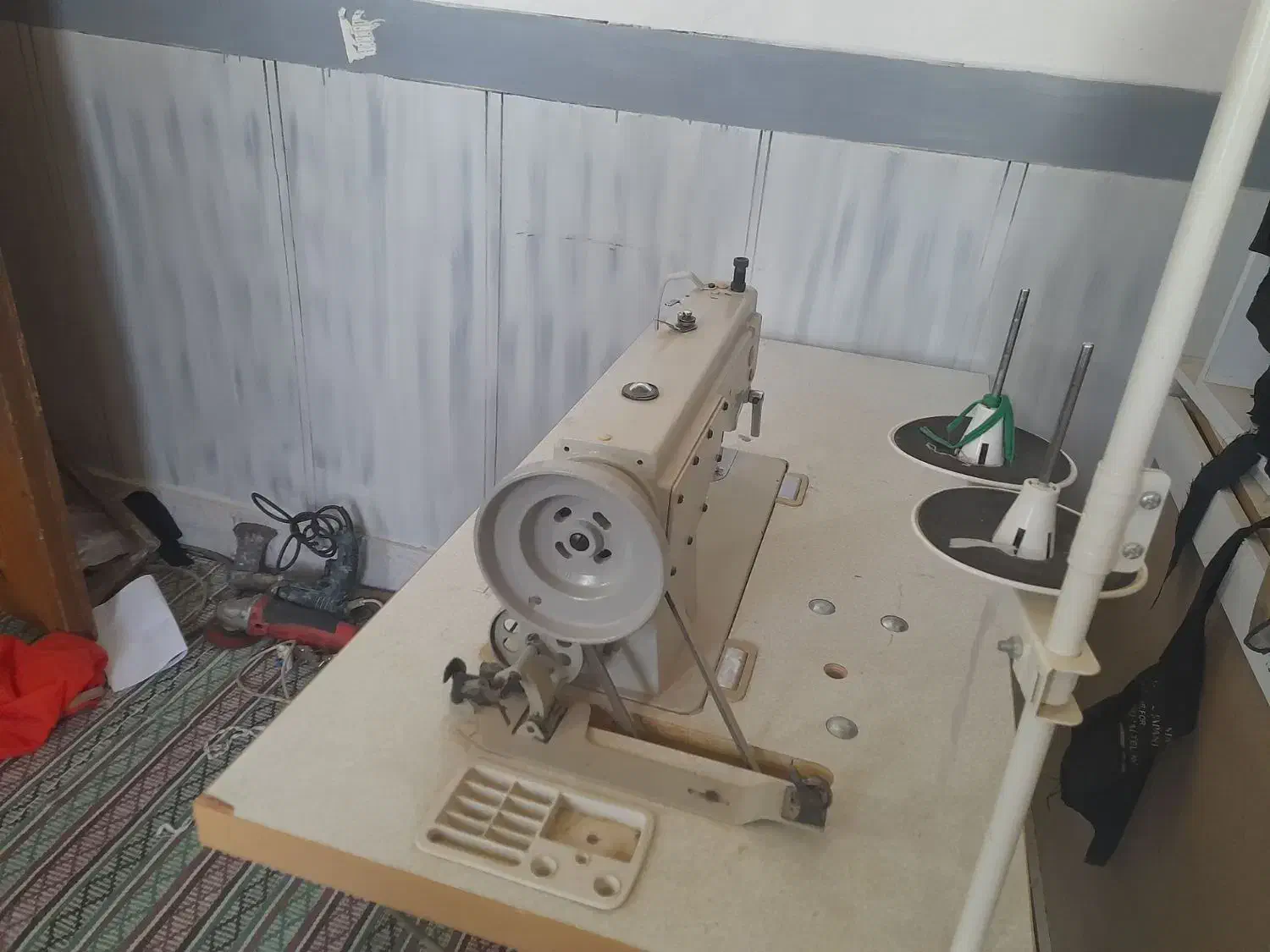 چرخ خیاطی ضخیم دوز سالم وتمیز|چرخ خیاطی و ریسندگی|زابل, |دیوار