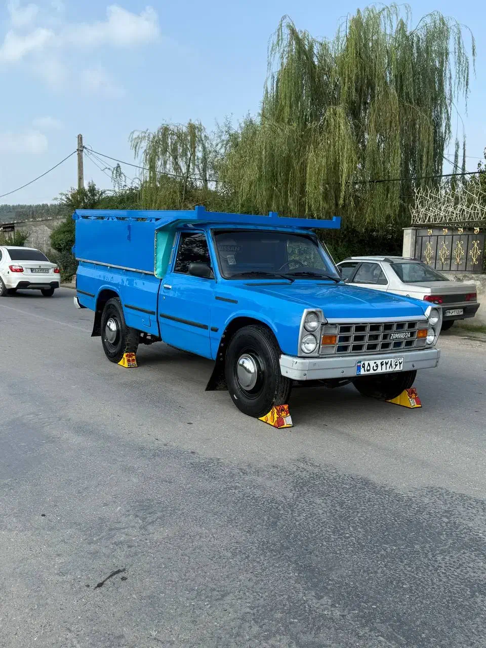 نیسان دوگانه کارخونه تناژ پایین|خودرو سواری و وانت|ساری, |دیوار