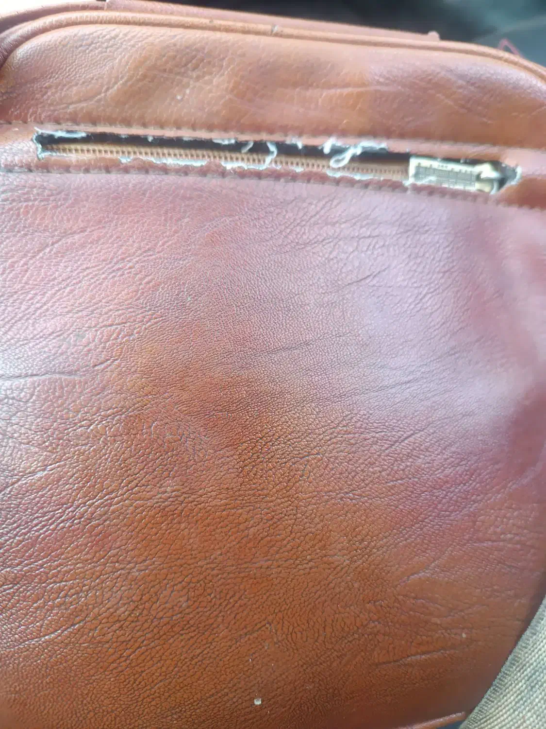 کیف مدارک گمشده بنام اسکندری راد|اشیا|شیراز, سجادیه|دیوار