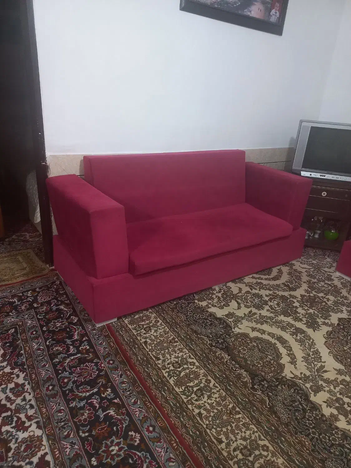 مبل  راحتی و میز نهارخوری|مبلمان خانگی و میز عسلی|ابریشم, |دیوار