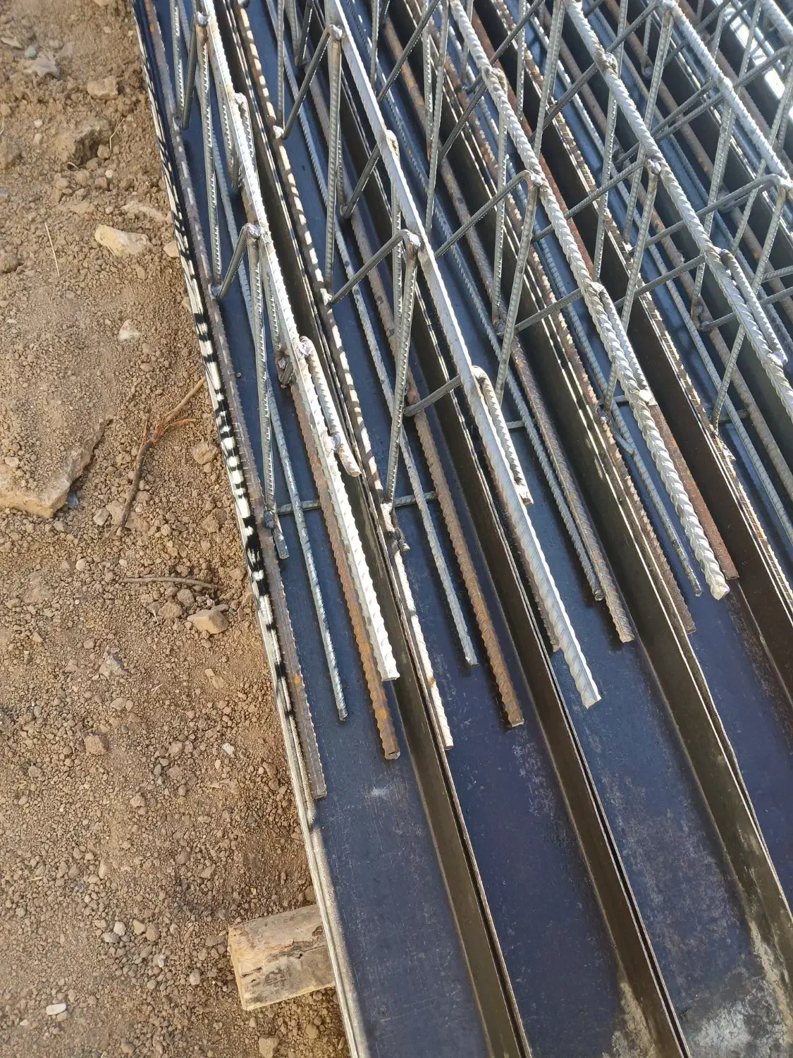 تیرچه سنتی باالماتور۱۴ دوزیگزال پنج متر وچهل|مصالح و تجهیزات ساختمان|خلخال, |دیوار