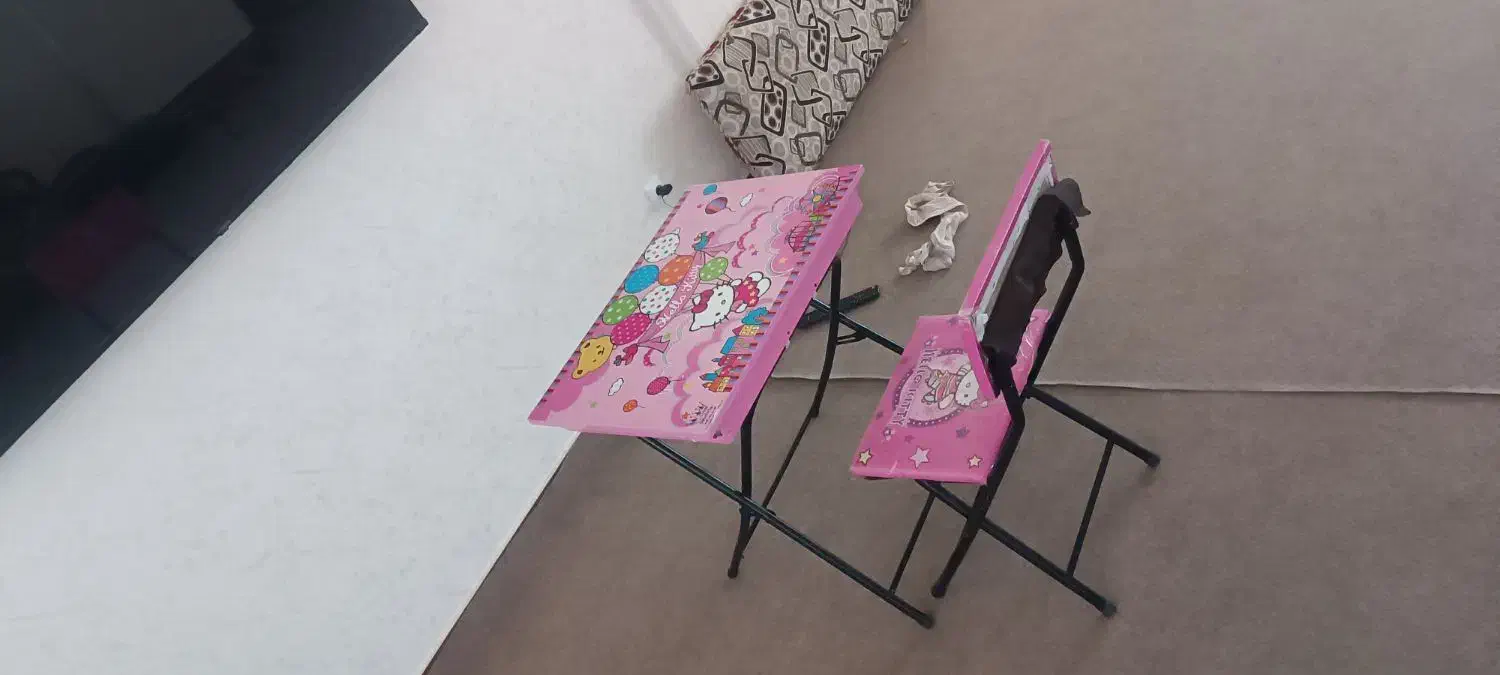 میز کودک|تخت و صندلی بچه|ایلام, |دیوار