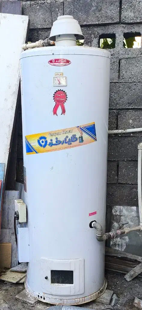 آب گرمکن ایستاده کاملا سالم|آبگرمکن، پکیج، شوفاژ|نوشهر, |دیوار