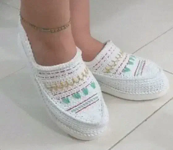 بافت انواع گیوه زنانه ومردانه|کیف، کفش، کمربند|فردوس (خراسان), |دیوار