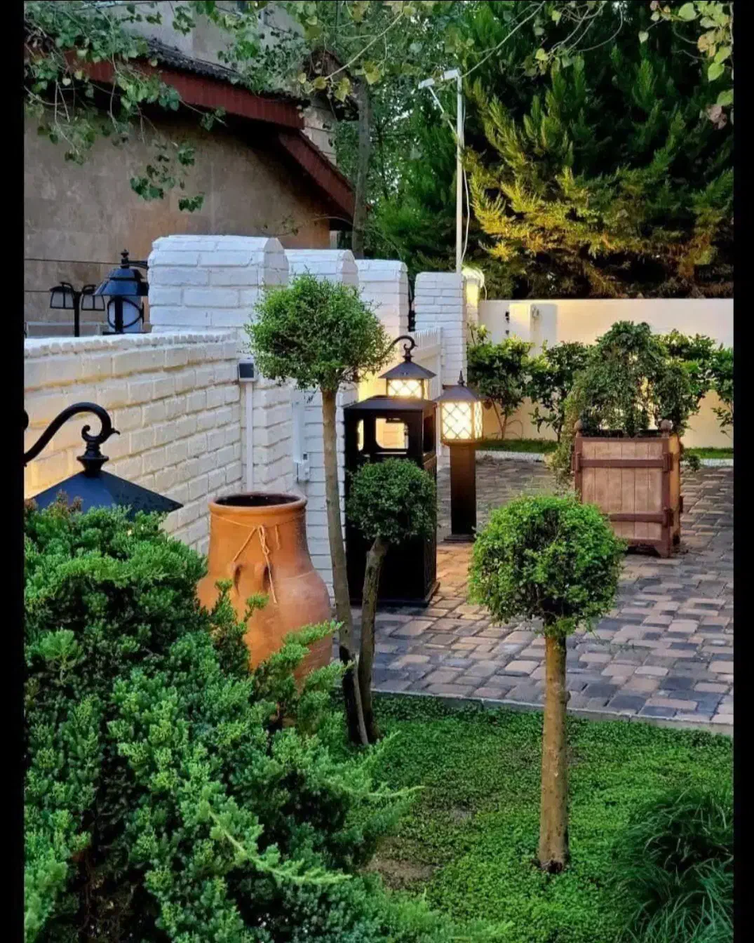 ویلا ۳۰۰ متری نما انگلیسی/استخردار/ویو جنگل|فروش خانه و ویلا|امامزاده عبدالله, |دیوار