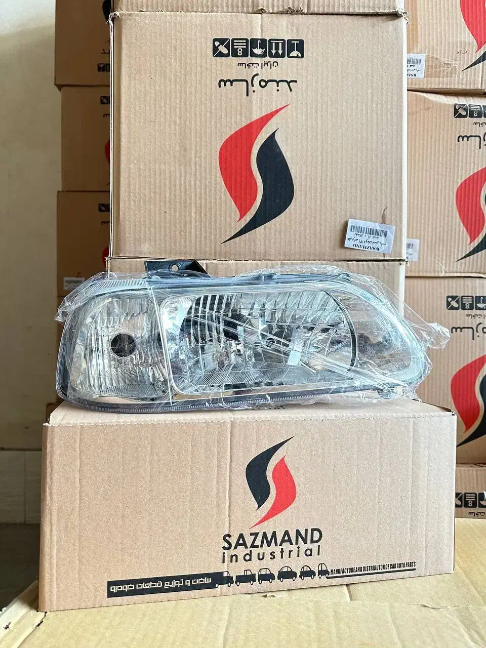 فروش انواع چراغ خودرو و طلق|قطعات یدکی و لوازم جانبی|پاکدشت, شهرک امام رضا|دیوار