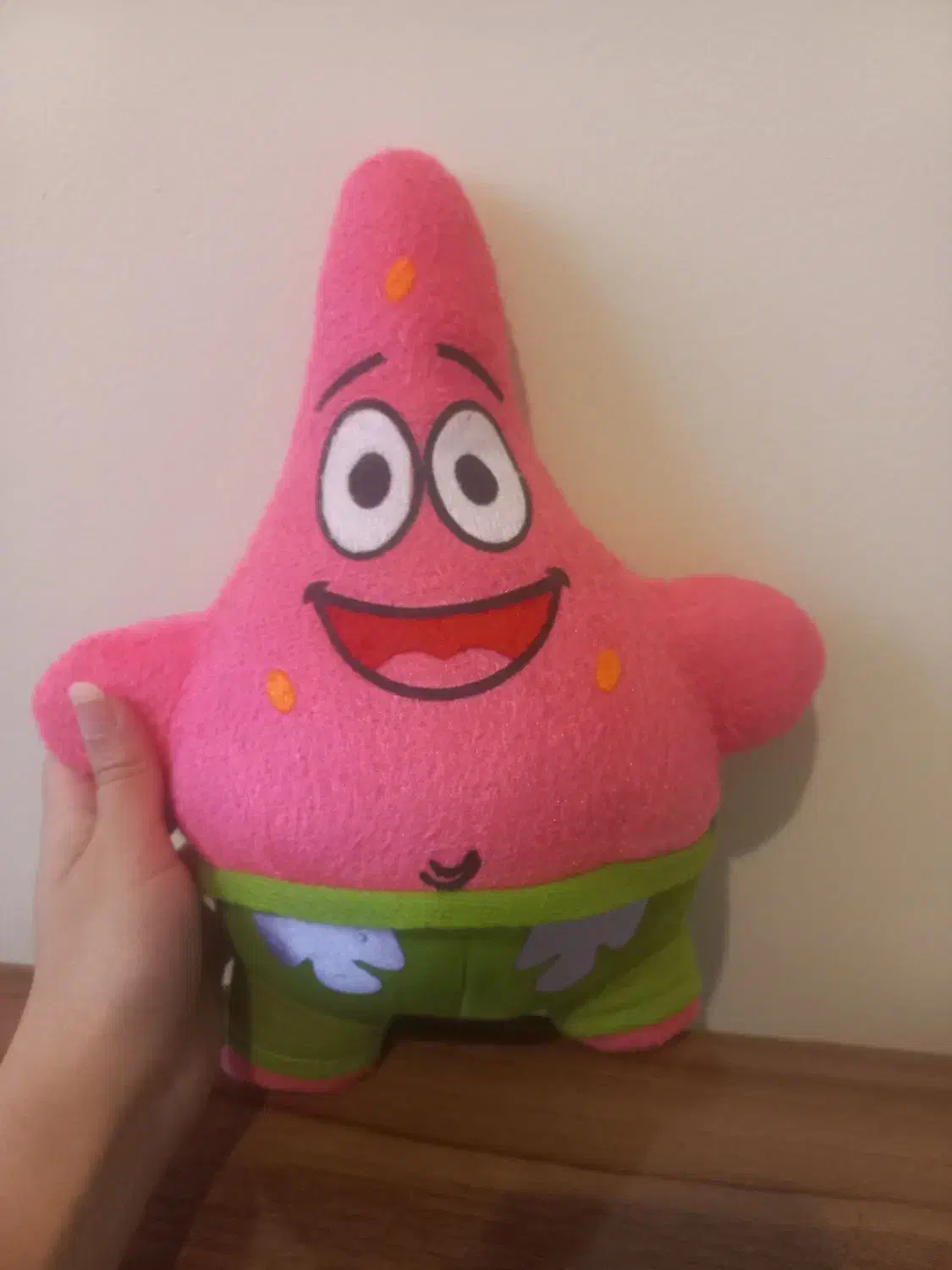 عروسک پاتریک|اسباببازی|لاهیجان, کوی خزر|دیوار