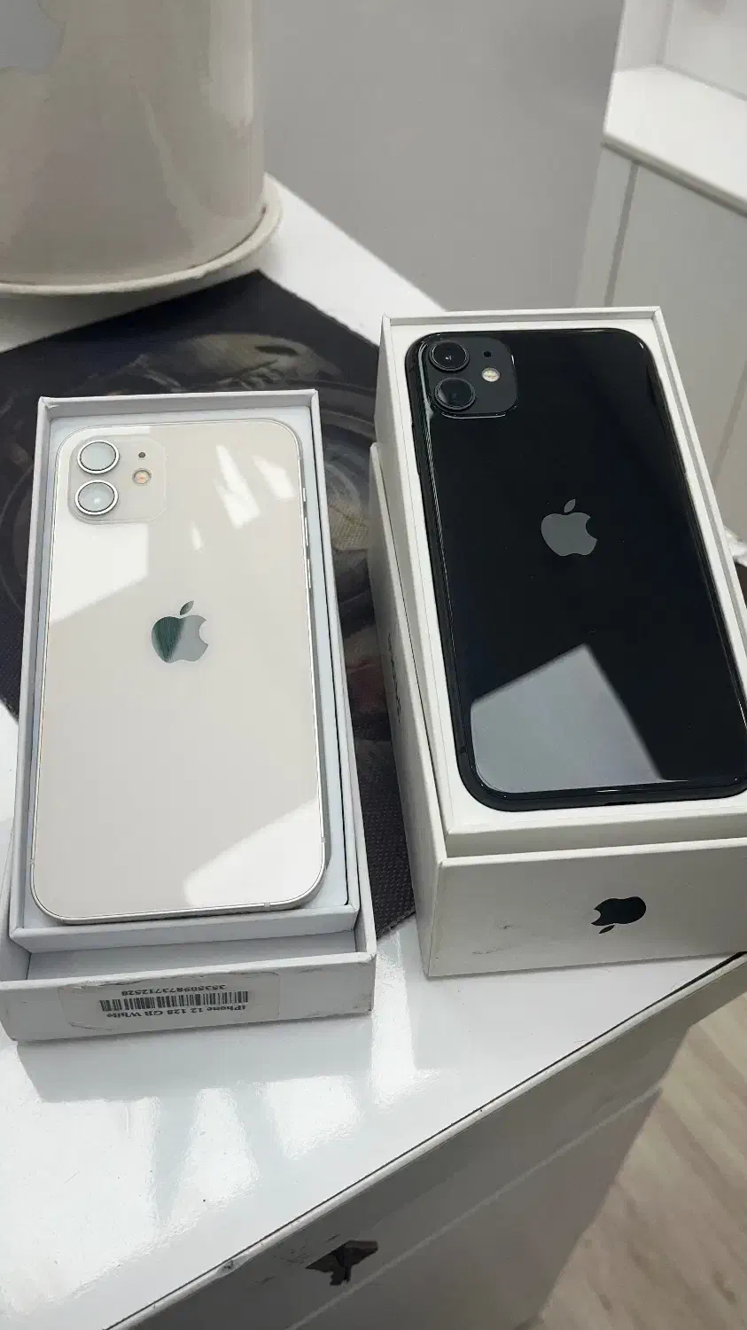 ایفون ۱۱ و ۱۲ نرمال|موبایل|گرگان, |دیوار