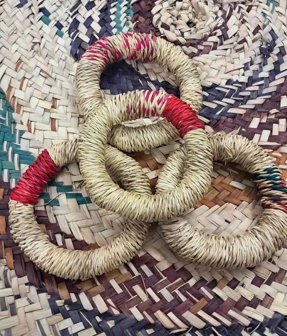 قابلمه سفالی(گمج) و قابلمه کتهپز|ظروف پختوپز|قم, شاه سید علی|دیوار