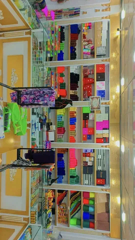 فروش مغازه فعال سه شغل خرازی. آرایشی.لوازم تحریر|فروش مغازه و غرفه|چابهار, |دیوار