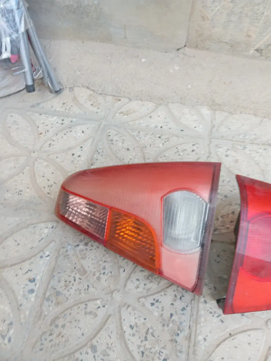 دو عدد چراغ خطر ال نود|قطعات یدکی و لوازم جانبی|فرخشهر, |دیوار