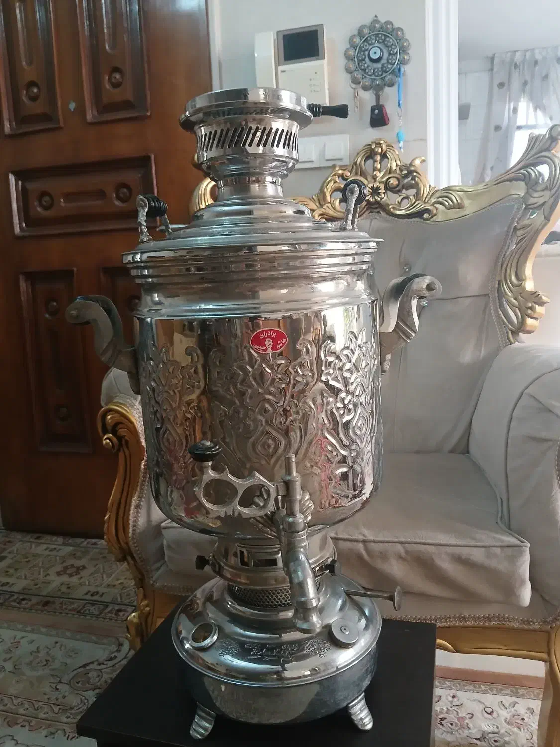 یک عدد سماور ۲۰ لیتری نفتی قلمکاری|سماور، چای‌ساز، قهوه‌ساز|تهران, پرستار|دیوار