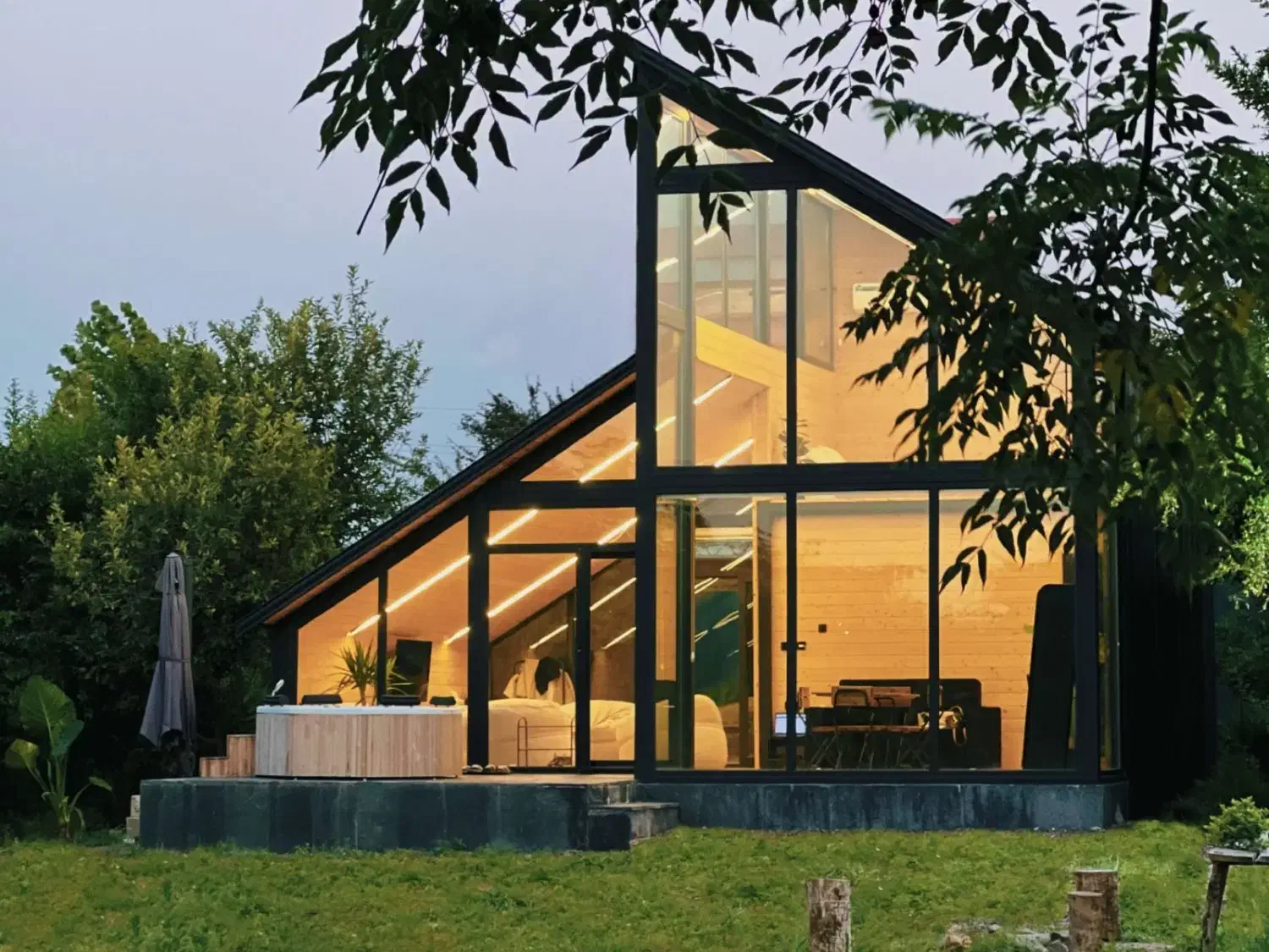 ساخت انواع کلبه های مدرن . پیمانکار وساخت ویلا|خدمات پیشه و مهارت|رشت, حومه رشت|دیوار