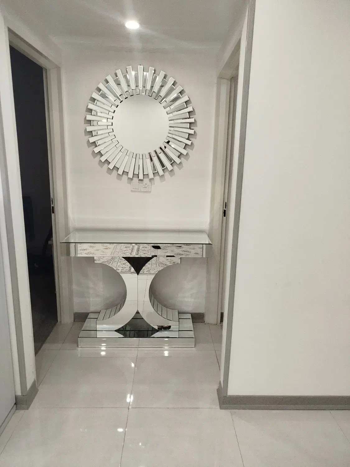 میز کنسول آیینه ای مدل H|بوفه، ویترین، کنسول|اسلام‌شهر, شهرک سعیدیه|دیوار