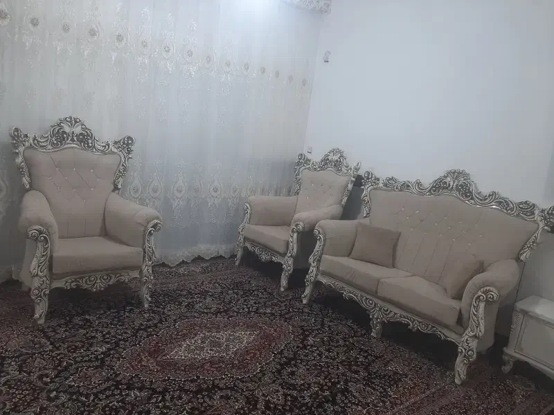 مبل نه نفره|مبلمان خانگی و میز عسلی|لالجین, |دیوار