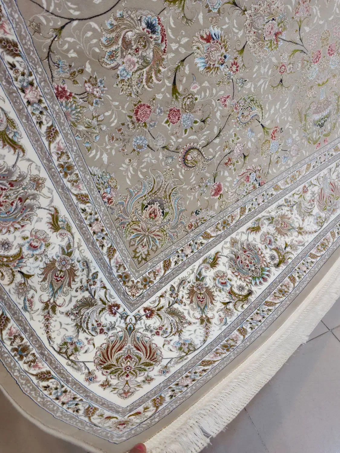 فرش ماشینی افشان ۱۲۰۰ شانه کرم ۶ متری|فرش|ارومیه, |دیوار