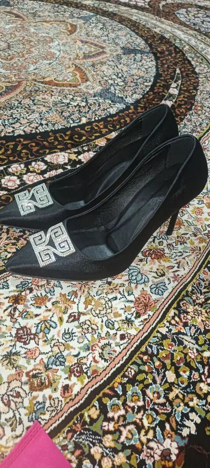 کفش مجلسی زنانه|کیف، کفش، کمربند|قم, نیروگاه|دیوار