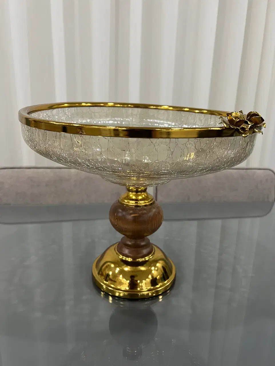 میوه خوری شیشه ترک پایه چوبی گل رز طلایی|ظروف سرو و پذیرایی|رشت, فلسطین|دیوار