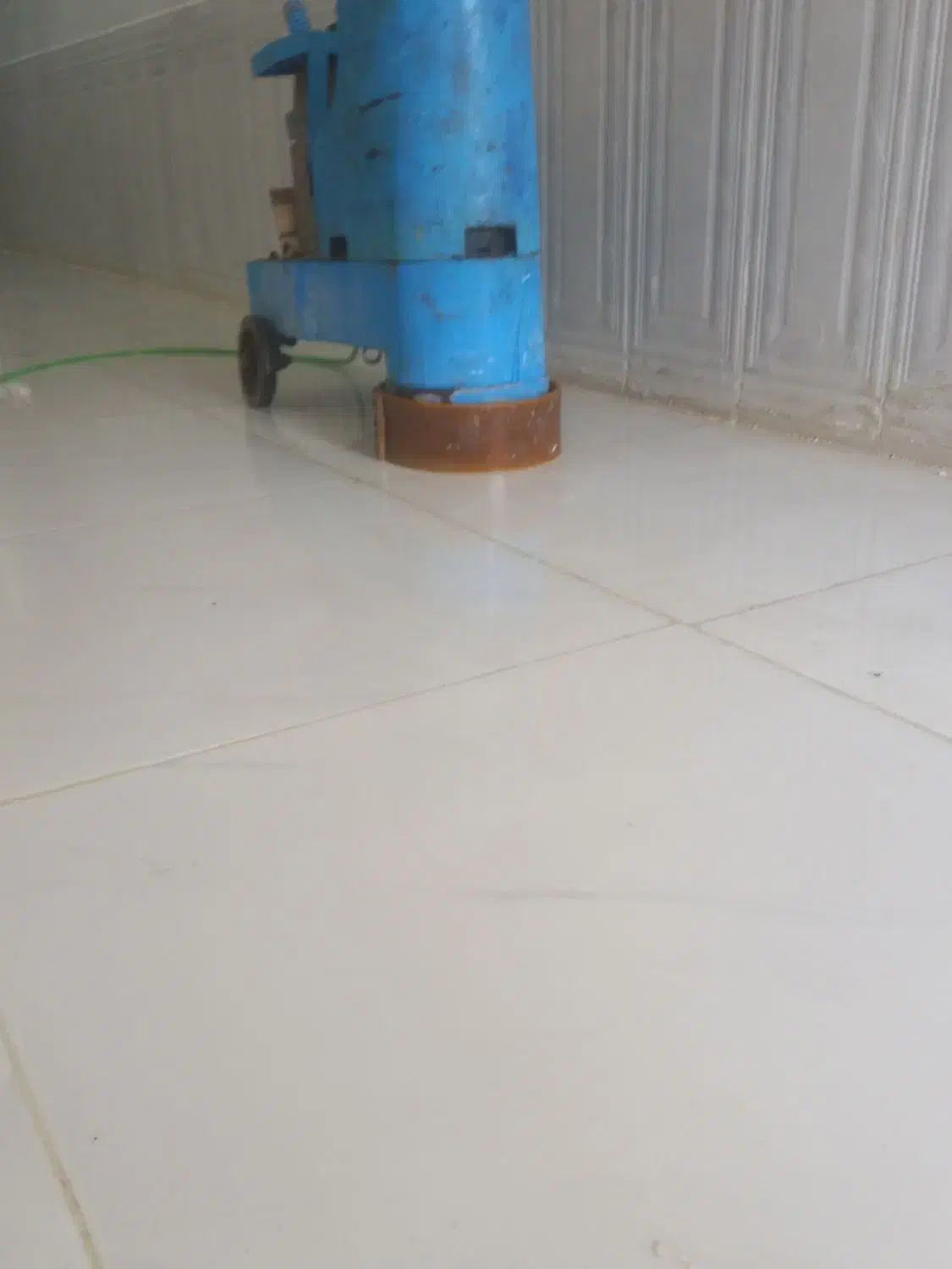 کفسابی کف ساب|خدمات نظافت|شوشتر, |دیوار