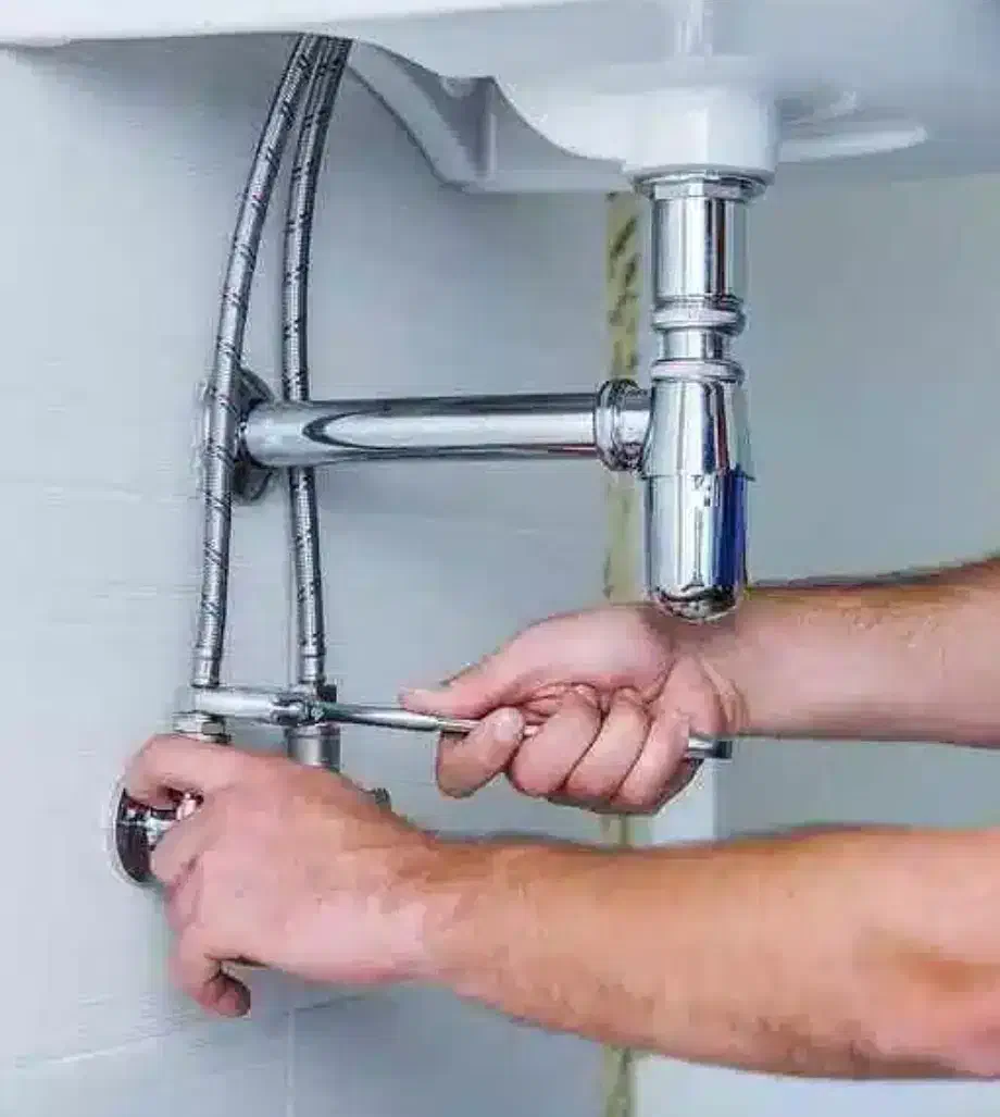 تاسیسات و برق کاری ساختمان|خدمات پیشه و مهارت|قم, سالاریه|دیوار