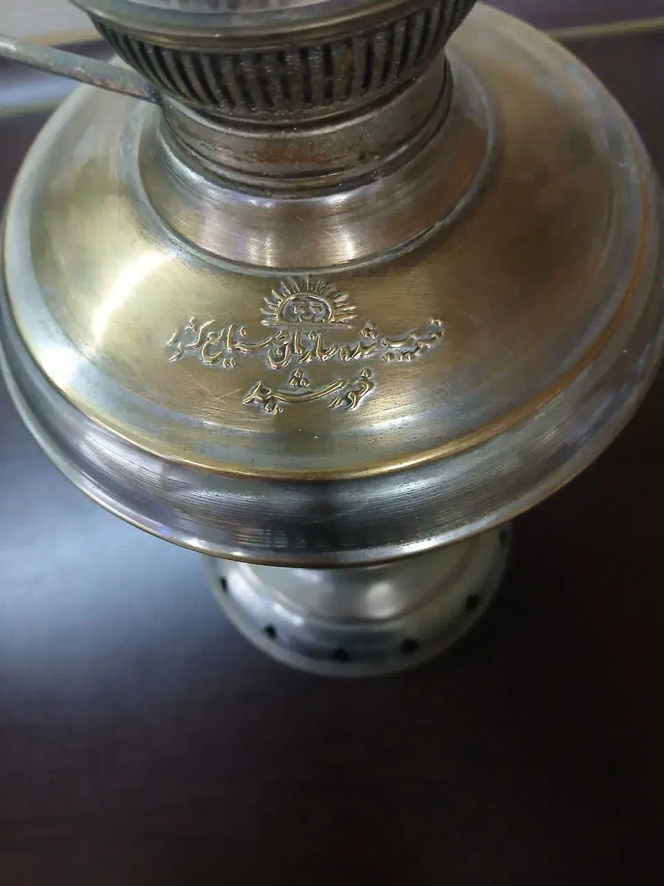 چراغ گردسوز عتیقه|کلکسیون اشیاء عتیقه|اراک, |دیوار