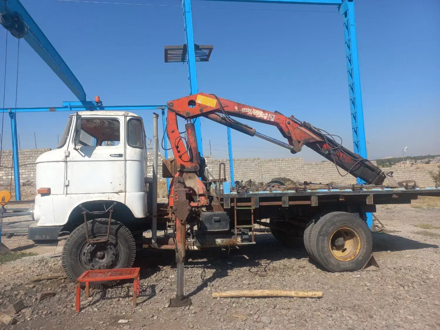 جرثقیل|خودرو سنگین|شاهین دژ, |دیوار