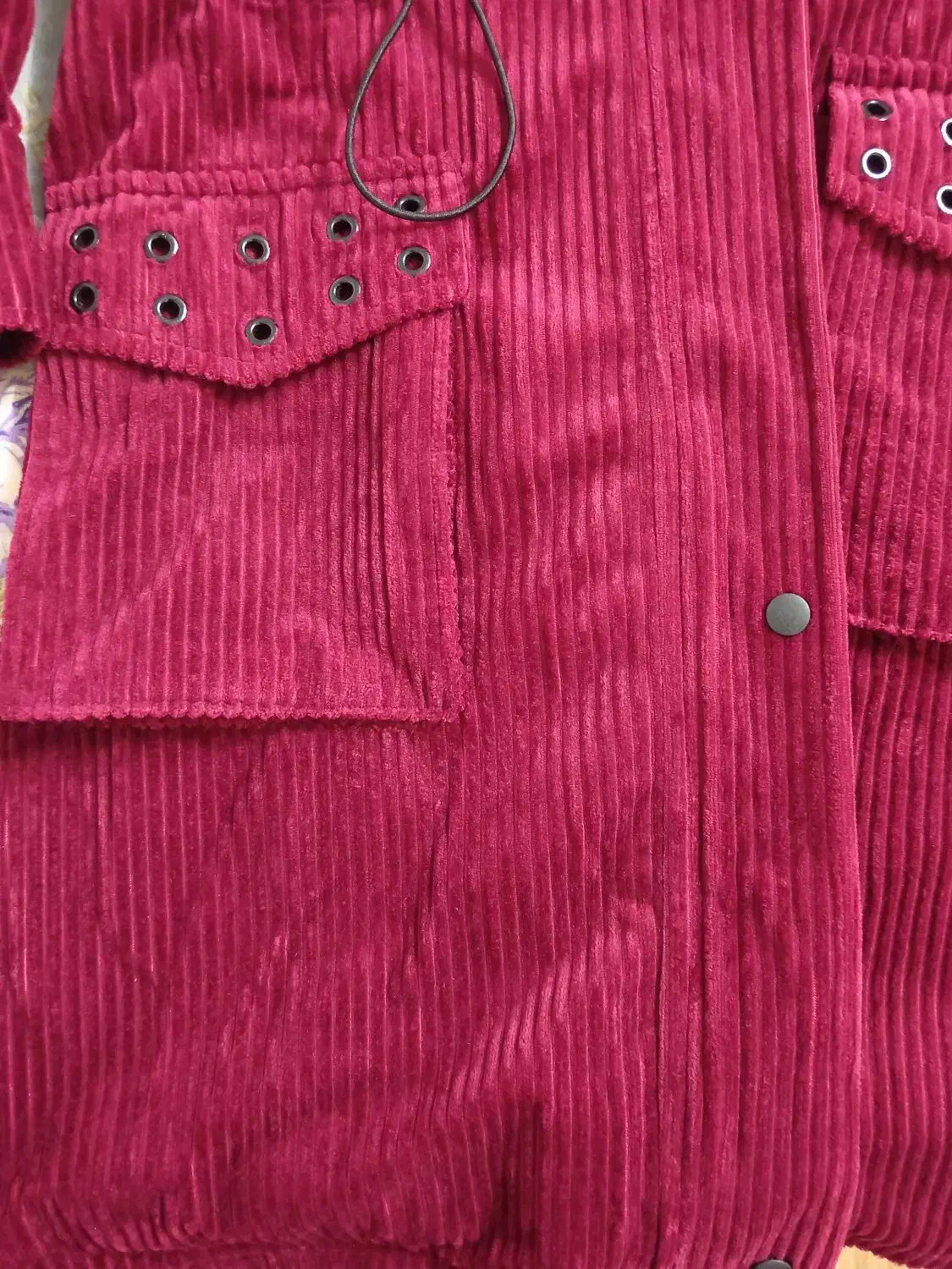 پالتو مخمل کبریتی|لباس|کاشان, کارگر|دیوار