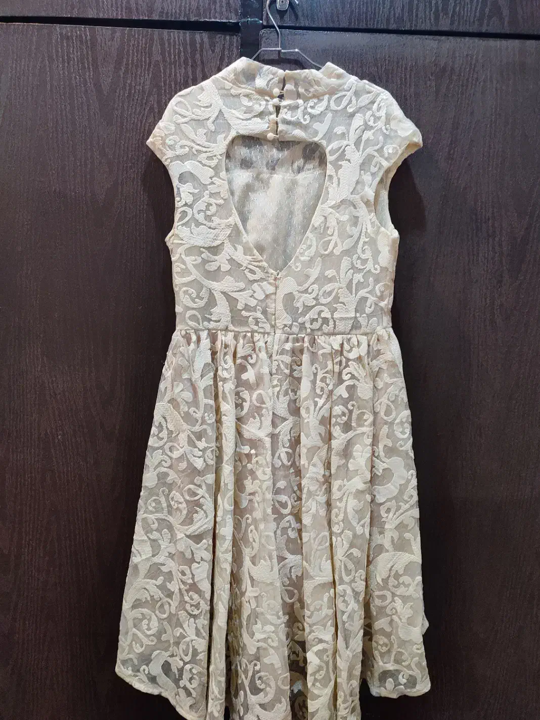 پیراهن مجلسی|لباس|مشکیندشت, |دیوار