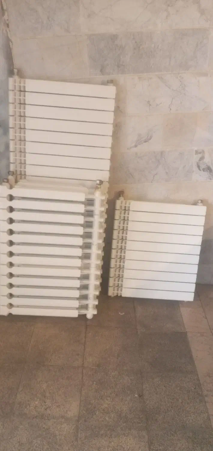 رادیاتور ایران رادیاتو کم کار در حد نو|آبگرمکن، پکیج، شوفاژ|تهران, والفجر (افسریه)|دیوار