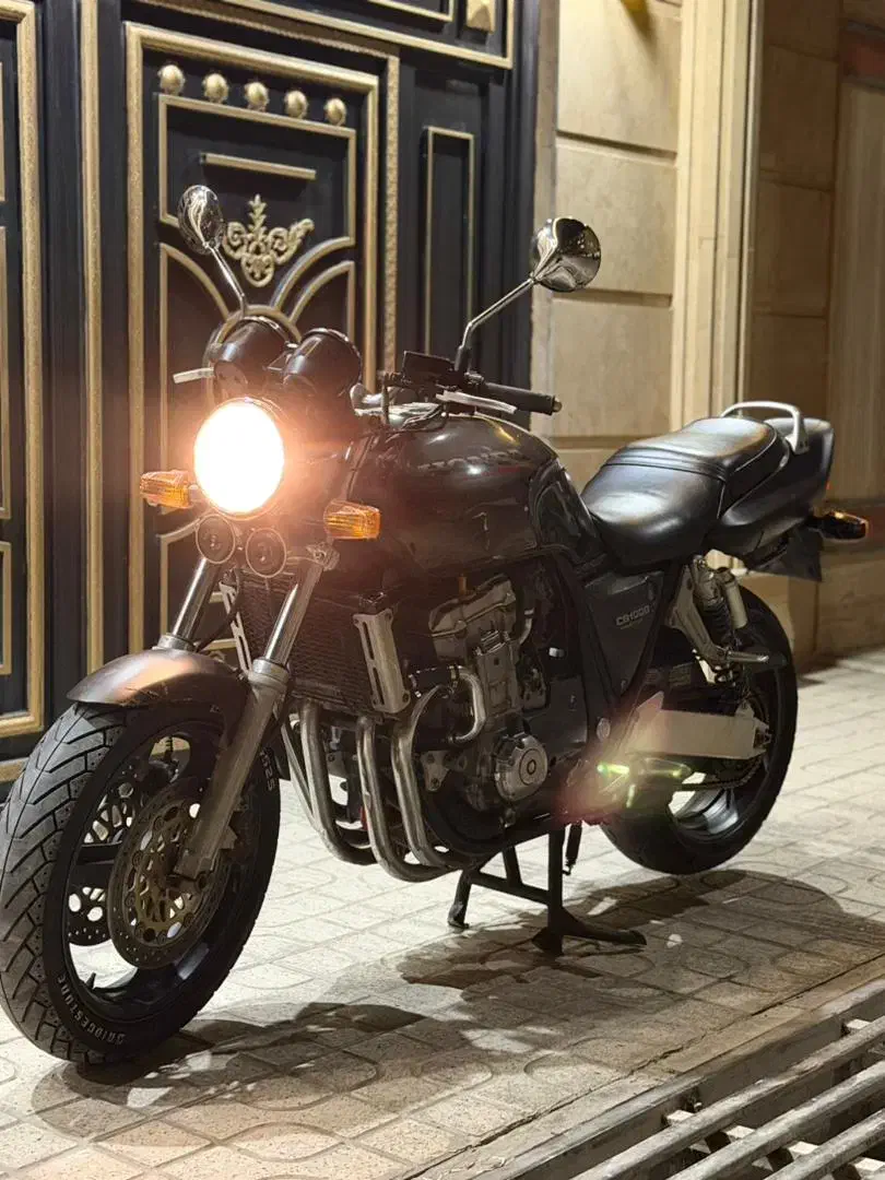 سی بی ۱۰۰۰ cb1000|موتورسیکلت|تهران, تهرانسر مرکزی|دیوار