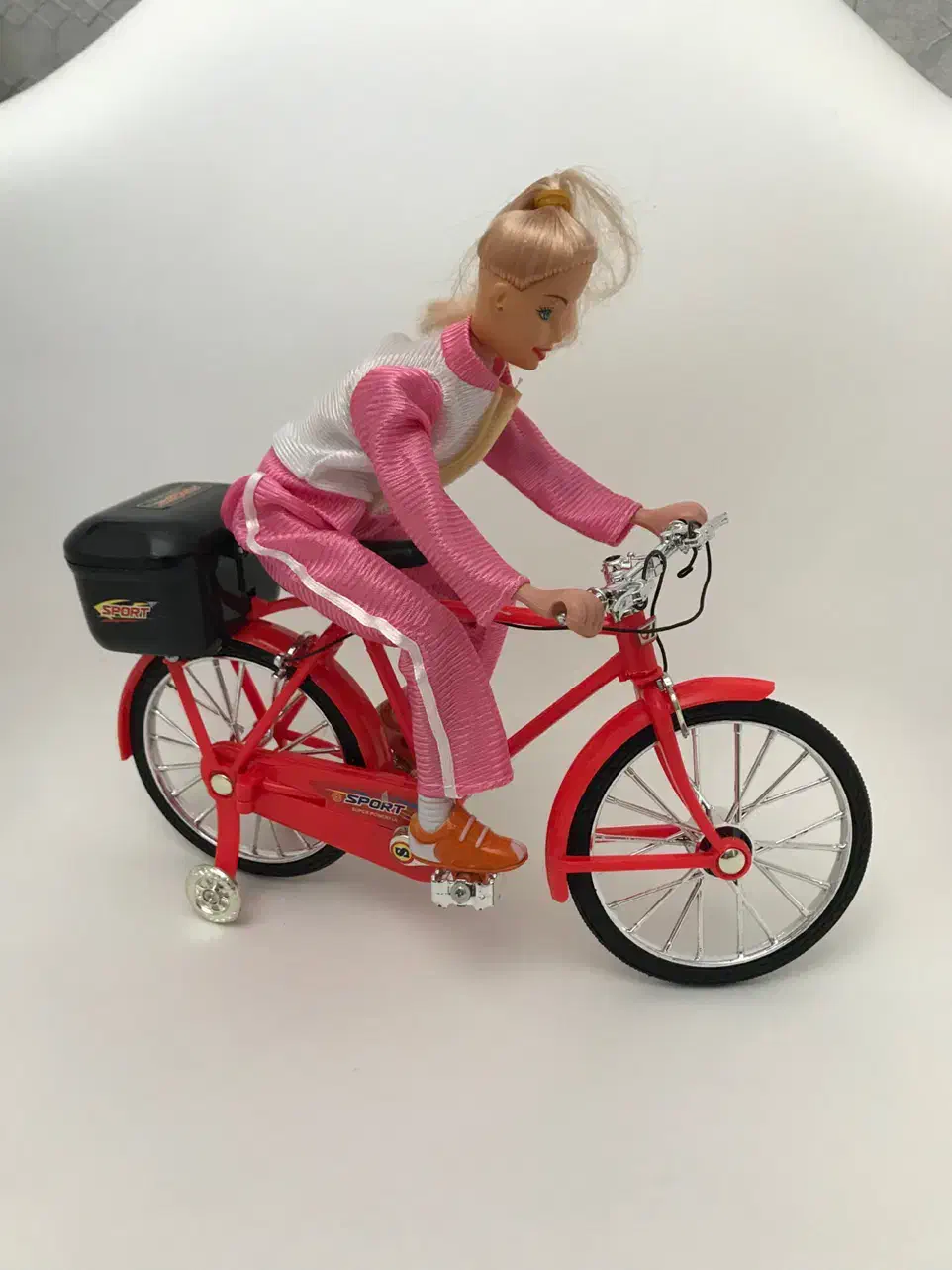 عروسک موزیکال|اسباب‌بازی بچه|گرگان, |دیوار