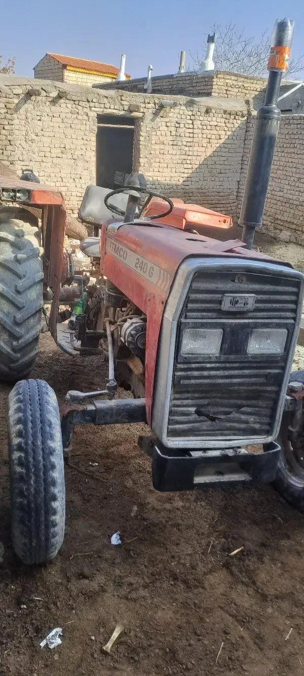 تراکتور فرگوسن ۲۴۰|خودرو سنگین|چناران, |دیوار