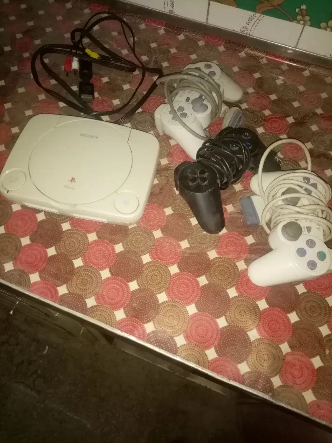 سالم|کنسول، بازی ویدئویی و آنلاین|تربت جام, میان جام|دیوار