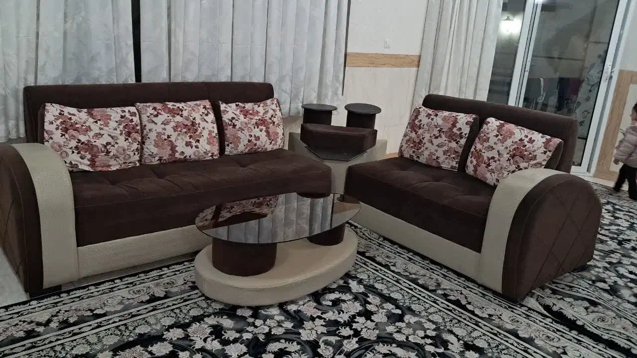 مبل۵نفره کاور پارچه ای و میز و عسلی|مبلمان خانگی و میز عسلی|خمینیشهر, |دیوار