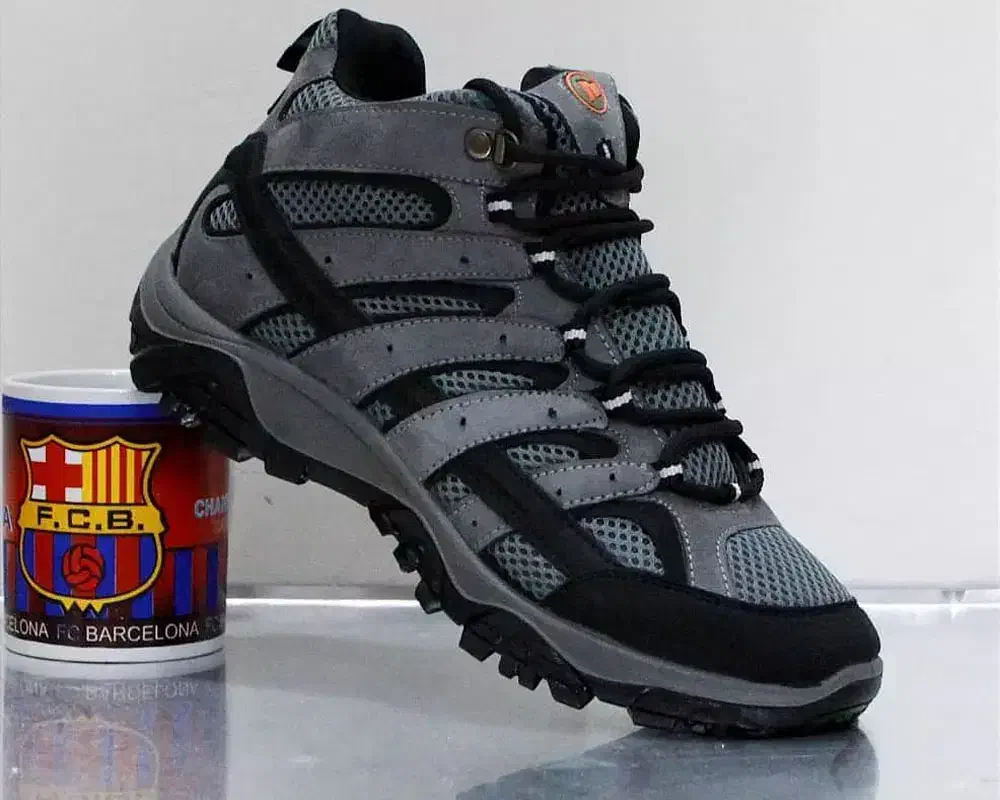 حراج کفش کوهنوردی مرل (کفش رُز)|کوهنوردی و کمپینگ|ارومیه, |دیوار