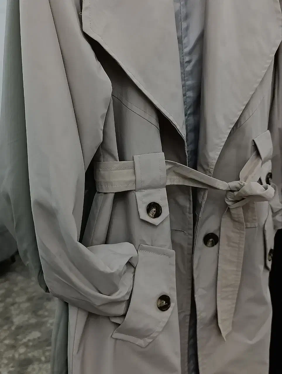 ترنچ کت بارونی کرمی آستر دار ضخیم|لباس|نسیمشهر, |دیوار