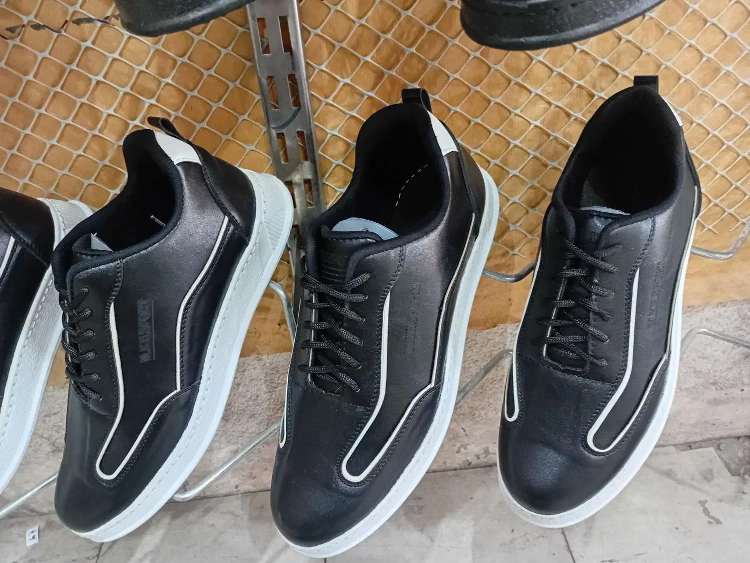 کفش اسپورت ۴۹۸ ت|کیف، کفش، کمربند|رفسنجان, |دیوار