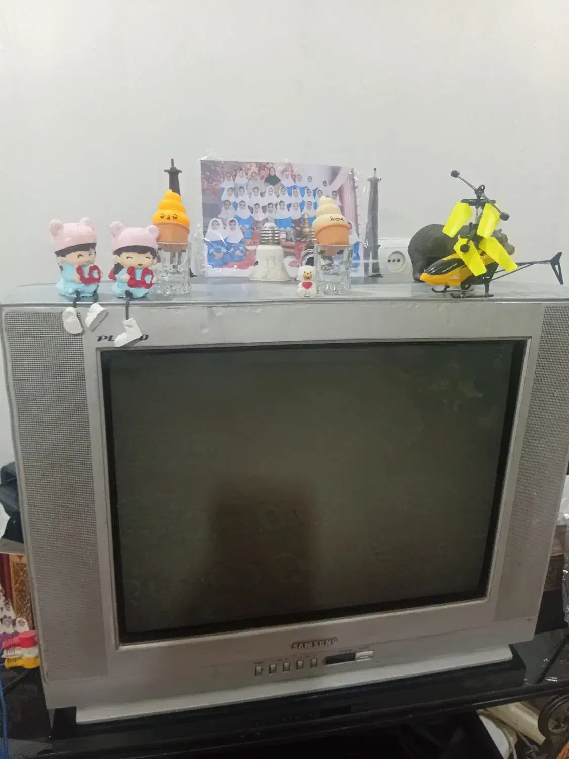 تلویزیون|تلویزیون و پروژکتور|چناران, |دیوار