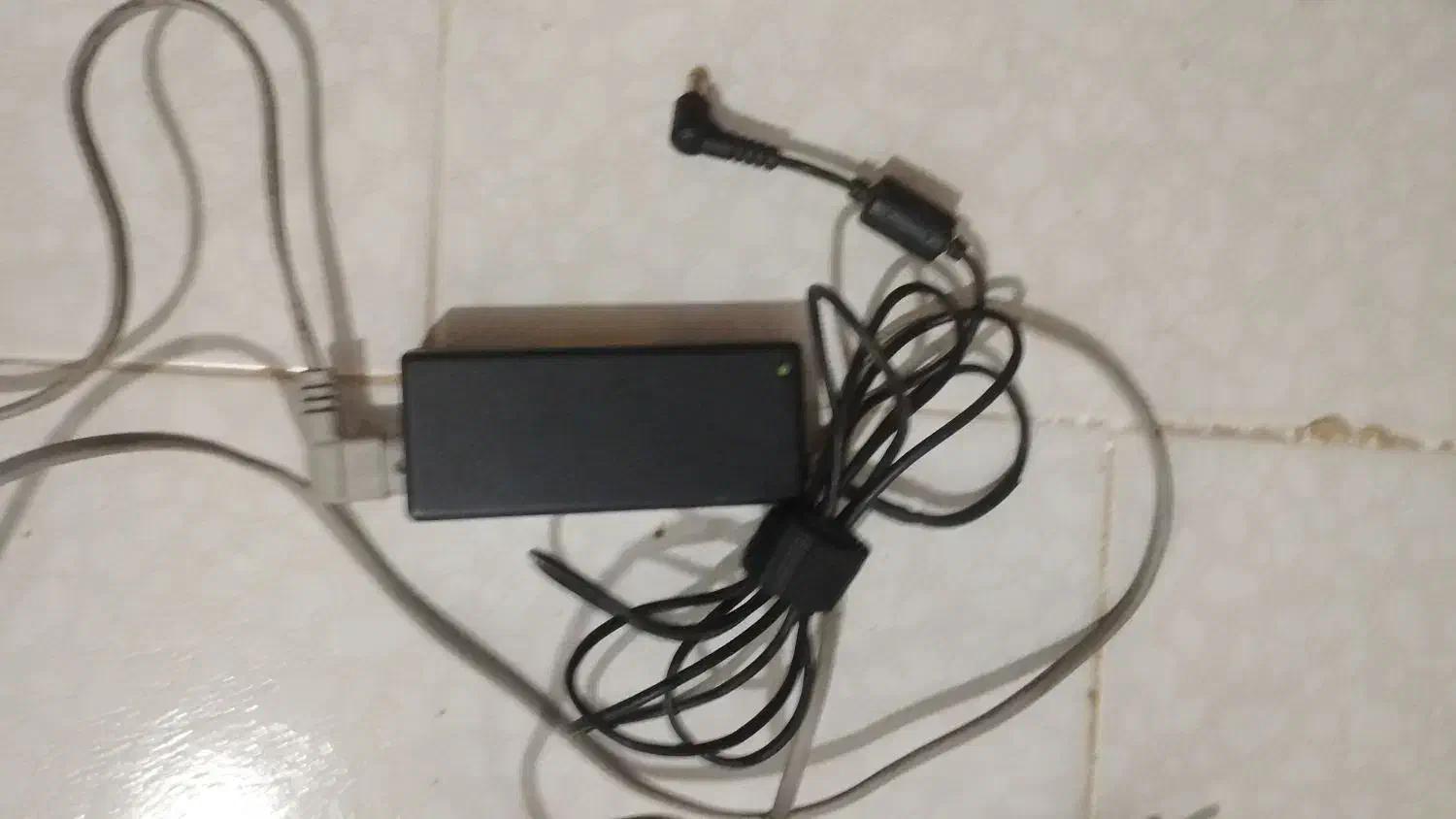آداپتور و شارژر لبتاپ|قطعات و لوازم جانبی رایانه|گرگان, |دیوار