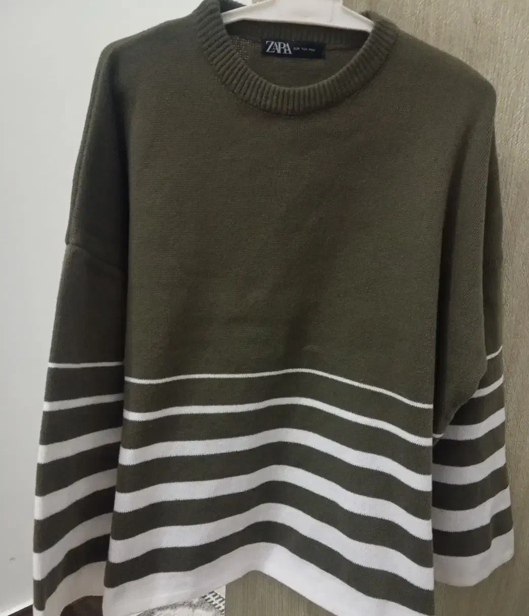 چند دست لباس نو|لباس|زاهدان, |دیوار