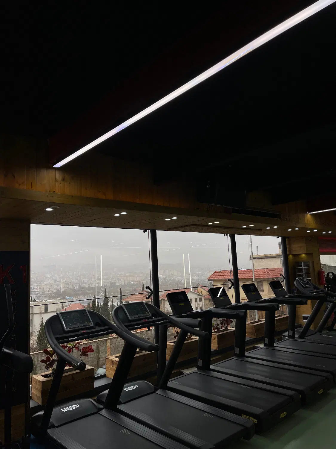کمک آشپز|استخدام خدمات فروشگاه و رستوران|صدرا-فارس, باغشهر گلبهار صدرا|دیوار