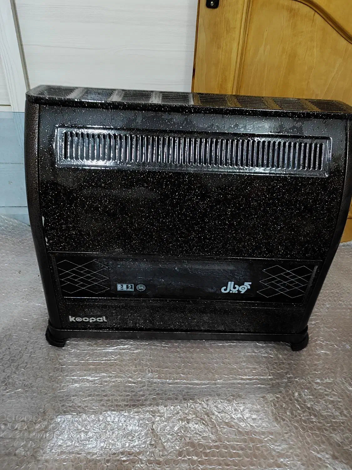 بخاری بزرگ خوب|بخاری، هیتر، شومینه|اصفهان, بابوکان|دیوار