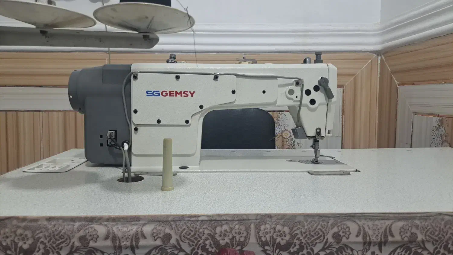 چرخ|چرخ خیاطی و ریسندگی|تهران, شهرآرا|دیوار