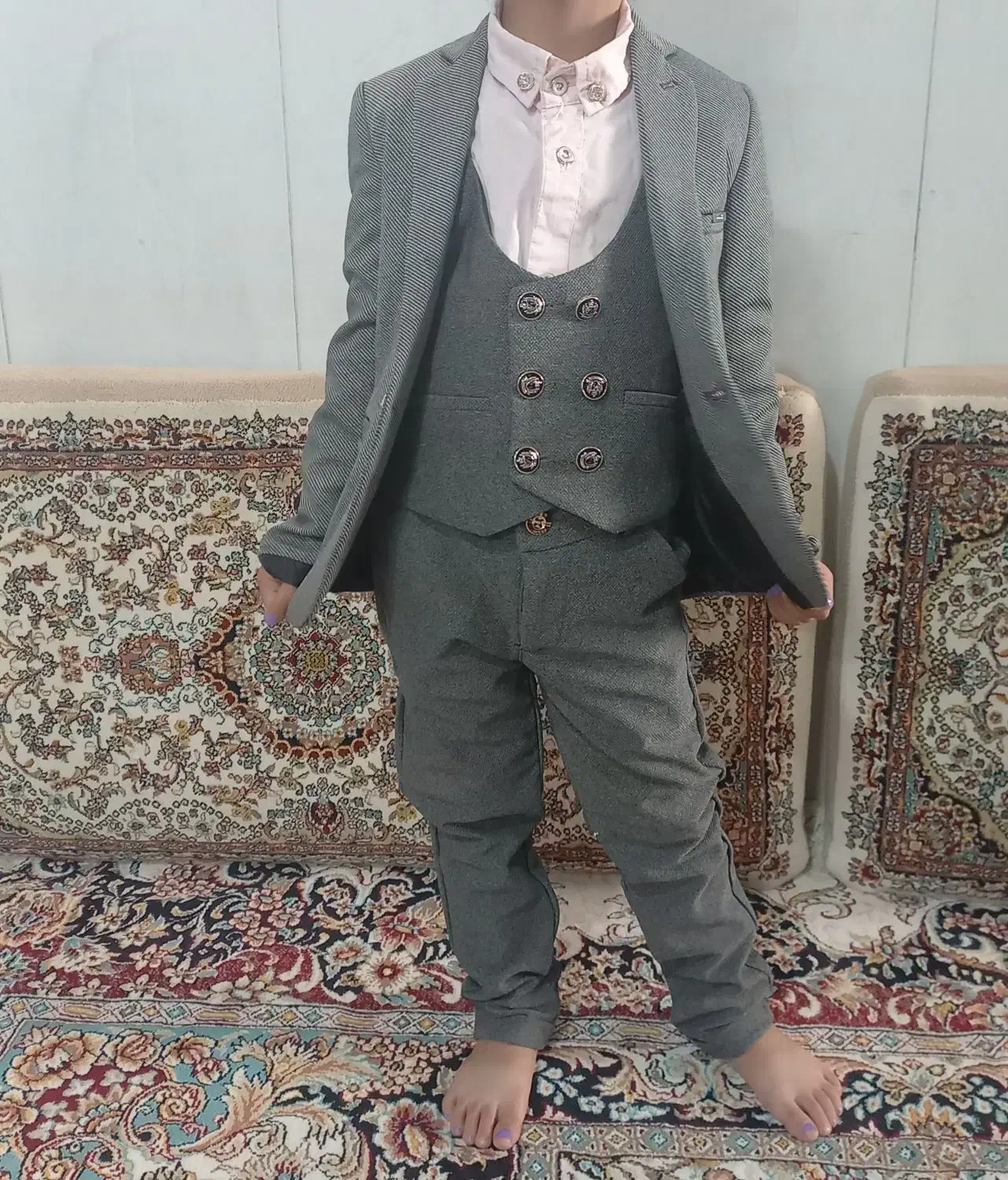 کت شلوار بچگانه در حد نو|کفش و لباس بچه|قم, نخودی|دیوار